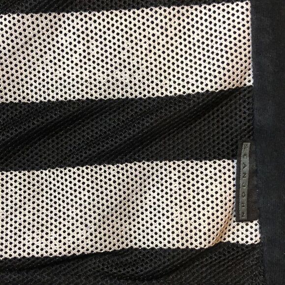 Sean John Tee with Jersey detail and stripes | Large - Picture 3 of 6